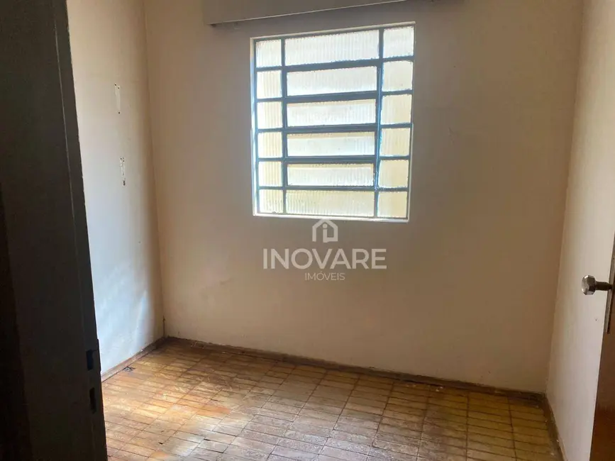 Casa com 3 quartos à venda, 360m2 em Itumbiara - GO - imagem 6 Foto 6 de Casa com 3 quartos à venda, 360m2 em Itumbiara - GO