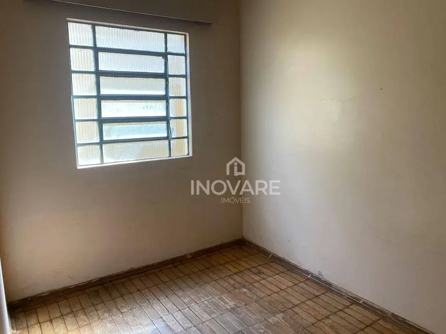 Casa com 3 quartos à venda, 360m2 em Itumbiara - GO - imagem 7 Foto 7 de Casa com 3 quartos à venda, 360m2 em Itumbiara - GO