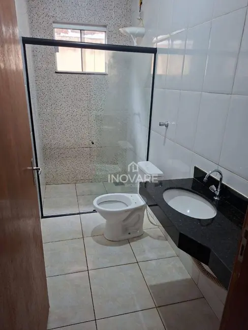 Casa com 3 quartos à venda, 180m2 em Itumbiara - GO - imagem 8 Foto 8 de Casa com 3 quartos à venda, 180m2 em Itumbiara - GO
