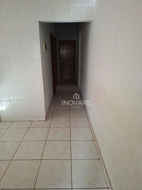 Casa com 3 quartos à venda, 180m2 em Itumbiara - GO - imagem 7 Foto 7 de Casa com 3 quartos à venda, 180m2 em Itumbiara - GO