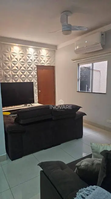 Casa com 3 quartos à venda, 238m2 em Karfan, Itumbiara - GO - imagem 3 Foto 3 de Casa com 3 quartos à venda, 238m2 em Karfan, Itumbiara - GO