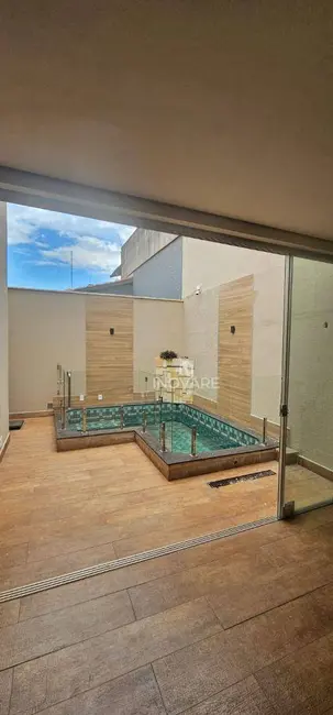 Casa com 3 quartos à venda, 238m2 em Karfan, Itumbiara - GO - imagem 1 Foto 1 de Casa com 3 quartos à venda, 238m2 em Karfan, Itumbiara - GO