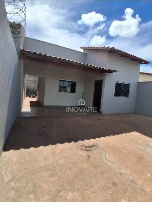 Foto 1 de Casa com 2 quartos à venda, 245m2 em Itumbiara - GO