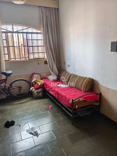 Casa com 2 quartos à venda, 360m2 em Itumbiara - GO - imagem 3 Foto 3 de Casa com 2 quartos à venda, 360m2 em Itumbiara - GO