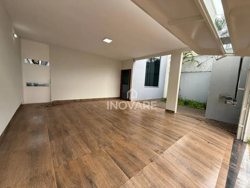 Foto 3 de Casa com 3 quartos para alugar, 250m2 em Residencial Beira Rio II, Itumbiara - GO
