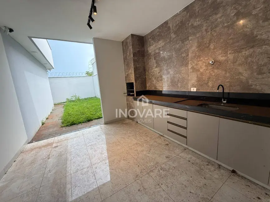 Foto 6 de Casa com 3 quartos para alugar, 250m2 em Residencial Beira Rio II, Itumbiara - GO