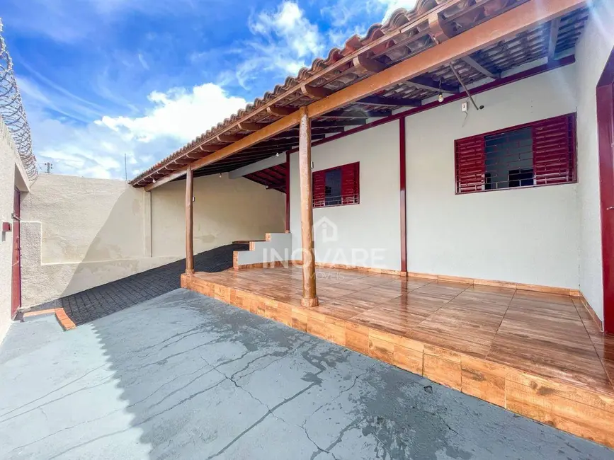 Casa com 3 quartos à venda, 360m2 em Jardim Liberdade, Itumbiara - GO - imagem 3 Foto 3 de Casa com 3 quartos à venda, 360m2 em Jardim Liberdade, Itumbiara - GO