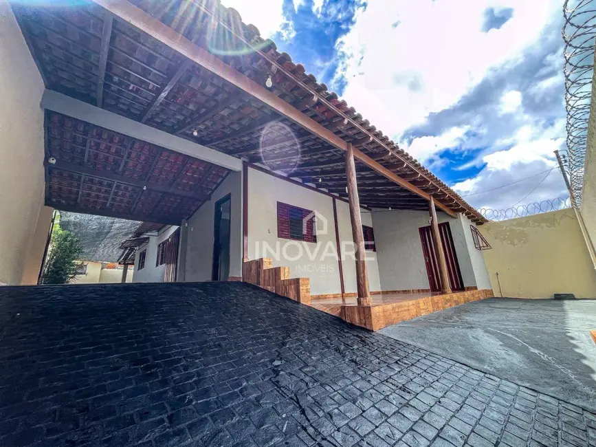 Casa com 3 quartos à venda, 360m2 em Jardim Liberdade, Itumbiara - GO - imagem 2 Foto 2 de Casa com 3 quartos à venda, 360m2 em Jardim Liberdade, Itumbiara - GO