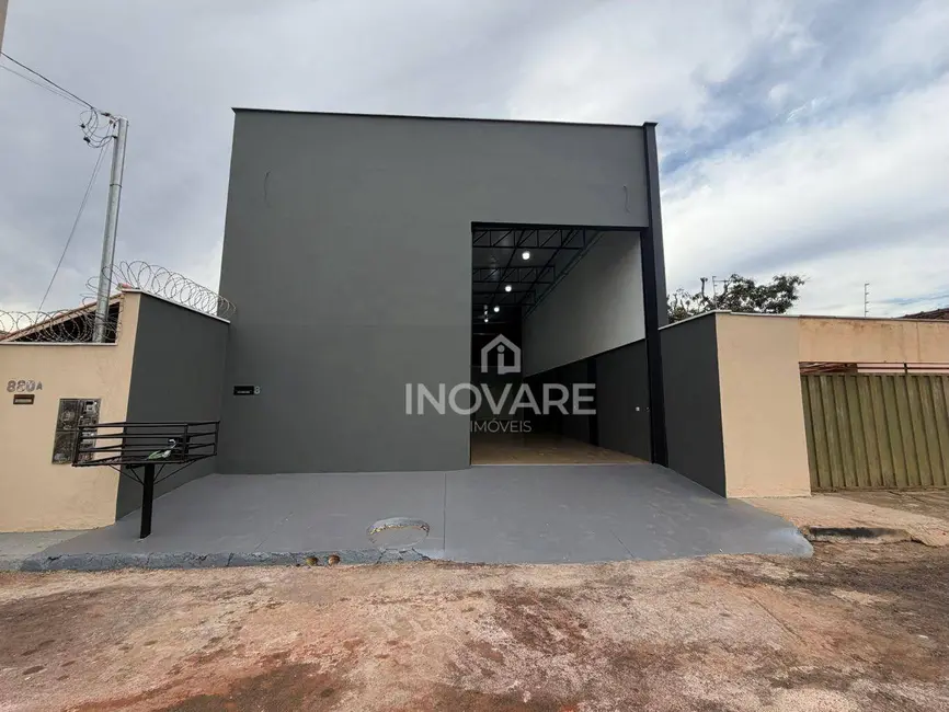 Foto 2 de Armazém / Galpão para alugar, 200m2 em Itumbiara - GO