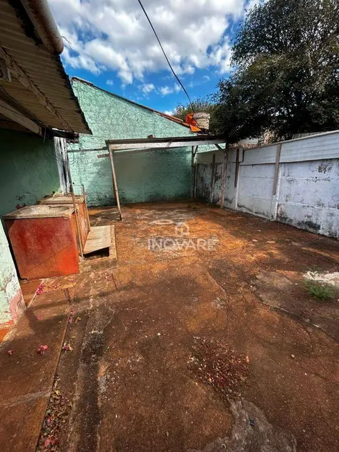 Foto 9 de Casa com 2 quartos para alugar, 360m2 em Itumbiara - GO