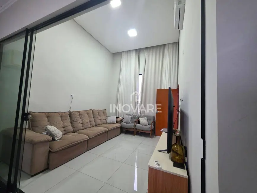 Foto 2 de Casa com 3 quartos à venda, 250m2 em Jardim Liberdade, Itumbiara - GO