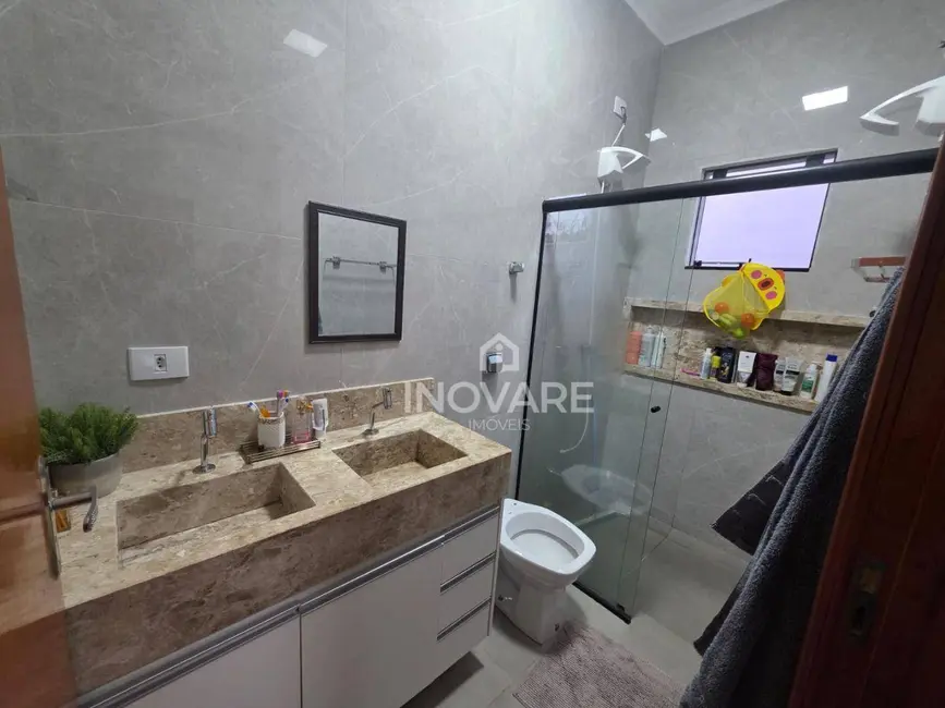 Foto 8 de Casa com 3 quartos à venda, 250m2 em Jardim Liberdade, Itumbiara - GO