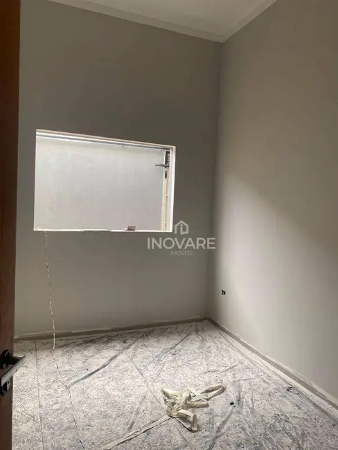 Foto 2 de Casa com 2 quartos à venda, 180m2 em Itumbiara - GO