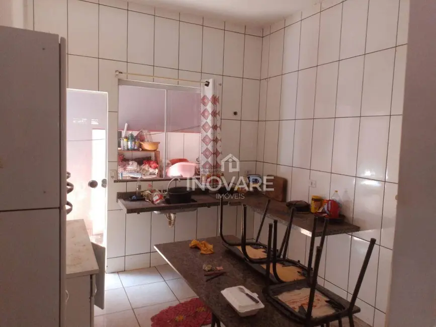 Foto 7 de Casa com 2 quartos à venda, 108m2 em Itumbiara - GO