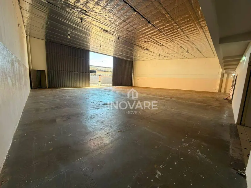 Foto 3 de Armazém / Galpão para alugar, 600m2 em Itumbiara - GO