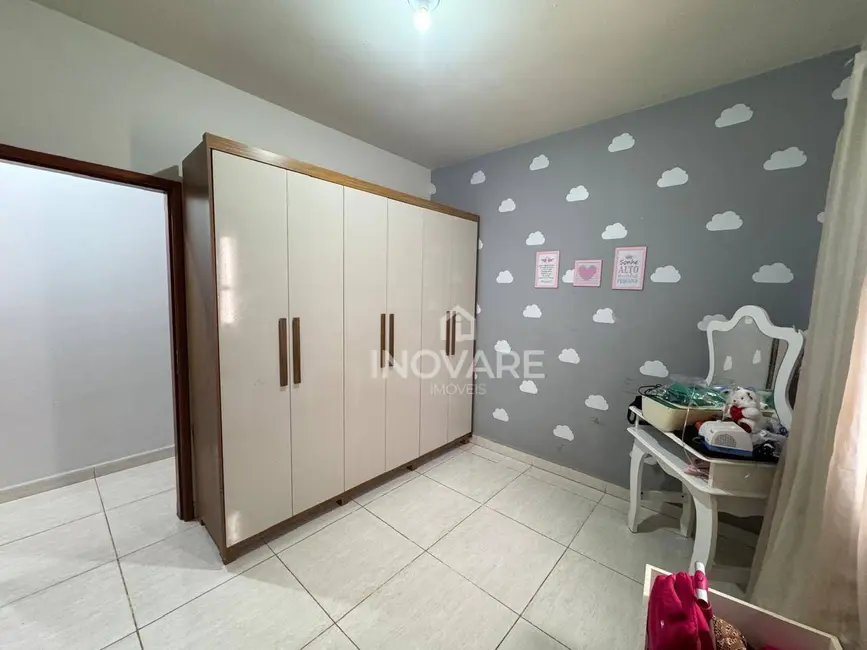 Casa com 2 quartos à venda, 180m2 em Itumbiara - GO - imagem 4 Foto 4 de Casa com 2 quartos à venda, 180m2 em Itumbiara - GO