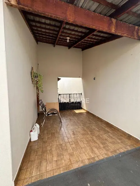 Casa com 2 quartos à venda, 180m2 em Itumbiara - GO - imagem 9 Foto 9 de Casa com 2 quartos à venda, 180m2 em Itumbiara - GO