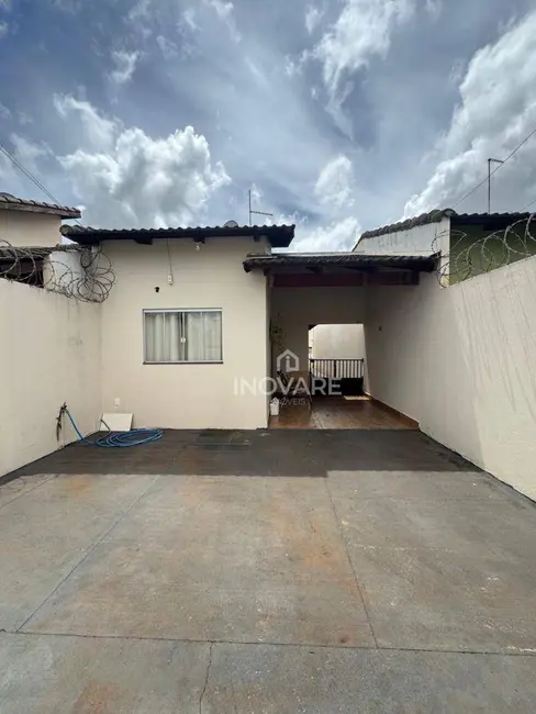 Casa com 2 quartos à venda, 180m2 em Itumbiara - GO - imagem 1 Foto 1 de Casa com 2 quartos à venda, 180m2 em Itumbiara - GO