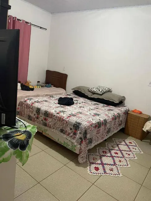 Casa com 1 quarto para alugar, 432m2 em Itumbiara - GO - imagem 3 Foto 3 de Casa com 1 quarto para alugar, 432m2 em Itumbiara - GO