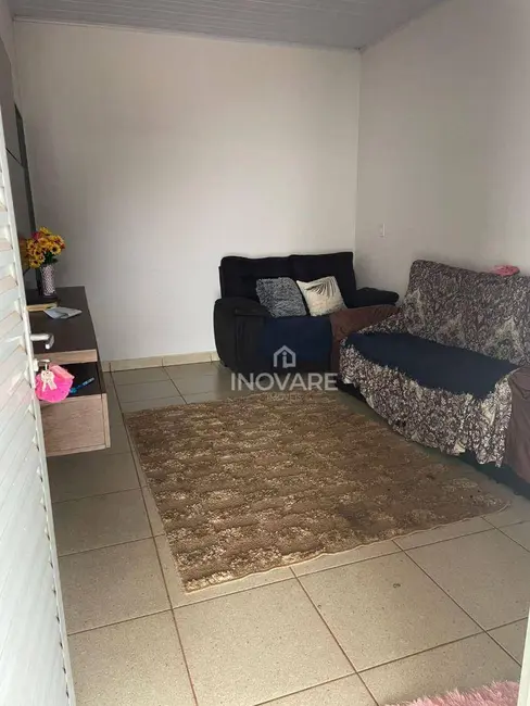 Casa com 1 quarto para alugar, 432m2 em Itumbiara - GO - imagem 2 Foto 2 de Casa com 1 quarto para alugar, 432m2 em Itumbiara - GO