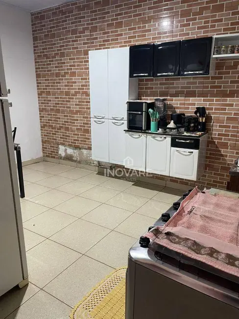 Casa com 1 quarto para alugar, 432m2 em Itumbiara - GO - imagem 5 Foto 5 de Casa com 1 quarto para alugar, 432m2 em Itumbiara - GO