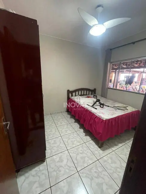 Casa com 4 quartos à venda, 2060m2 em Jardim América, Itumbiara - GO - imagem 8 Foto 8 de Casa com 4 quartos à venda, 2060m2 em Jardim América, Itumbiara - GO