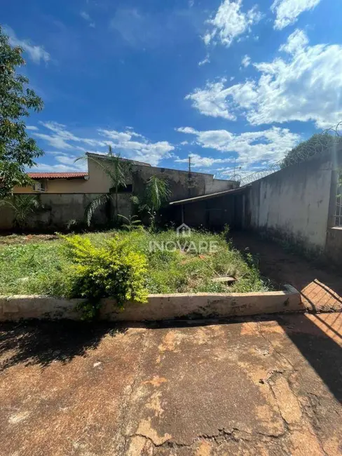 Casa com 4 quartos à venda, 2060m2 em Jardim América, Itumbiara - GO - imagem 4 Foto 4 de Casa com 4 quartos à venda, 2060m2 em Jardim América, Itumbiara - GO