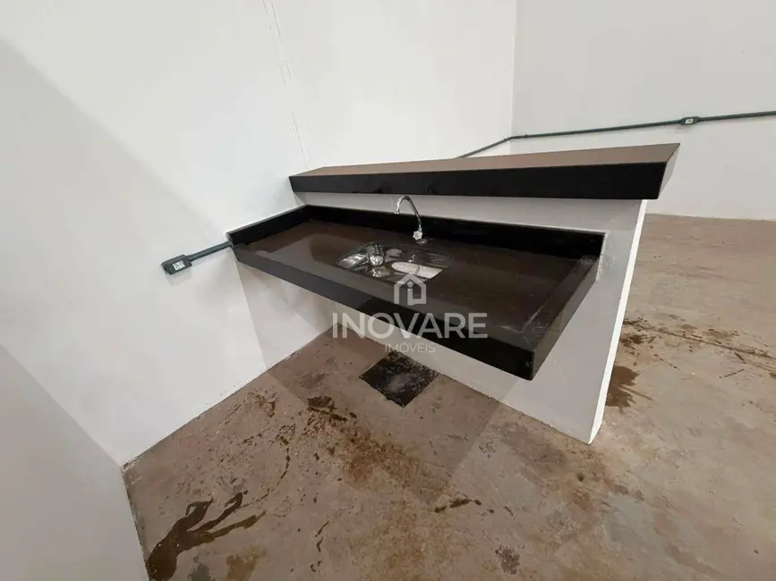 Armazém / Galpão para alugar, 250m2 em Itumbiara - GO - imagem 5 Foto 5 de Armazém / Galpão para alugar, 250m2 em Itumbiara - GO