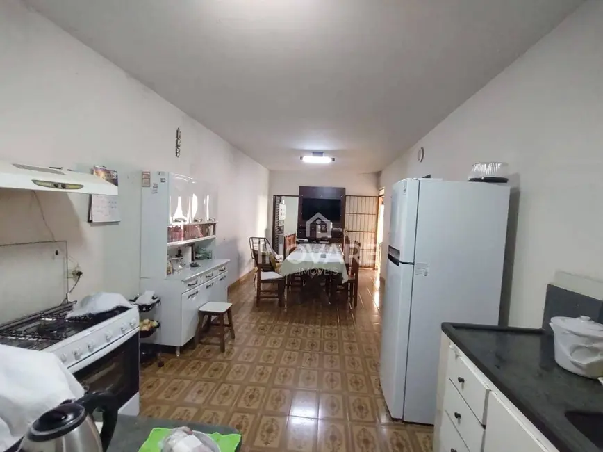 Casa com 3 quartos à venda, 281m2 em Itumbiara - GO - imagem 7 Foto 7 de Casa com 3 quartos à venda, 281m2 em Itumbiara - GO