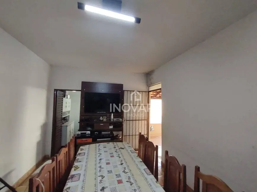 Casa com 3 quartos à venda, 281m2 em Itumbiara - GO - imagem 6 Foto 6 de Casa com 3 quartos à venda, 281m2 em Itumbiara - GO