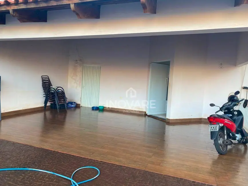 Foto 1 de Casa com 3 quartos à venda e para alugar, 360m2 em Residencial Jardim Primavera, Itumbiara - GO