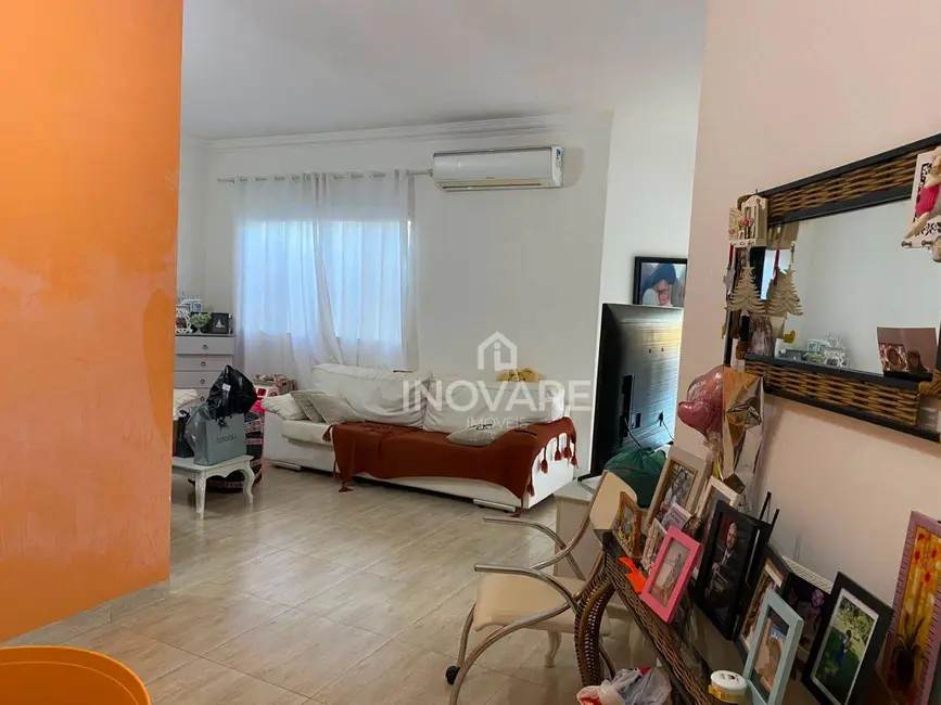 Foto 7 de Casa com 3 quartos à venda e para alugar, 360m2 em Residencial Jardim Primavera, Itumbiara - GO