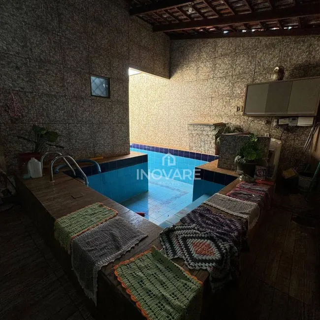 Casa com 3 quartos à venda, 200m2 em Itumbiara - GO - imagem 9 Foto 9 de Casa com 3 quartos à venda, 200m2 em Itumbiara - GO