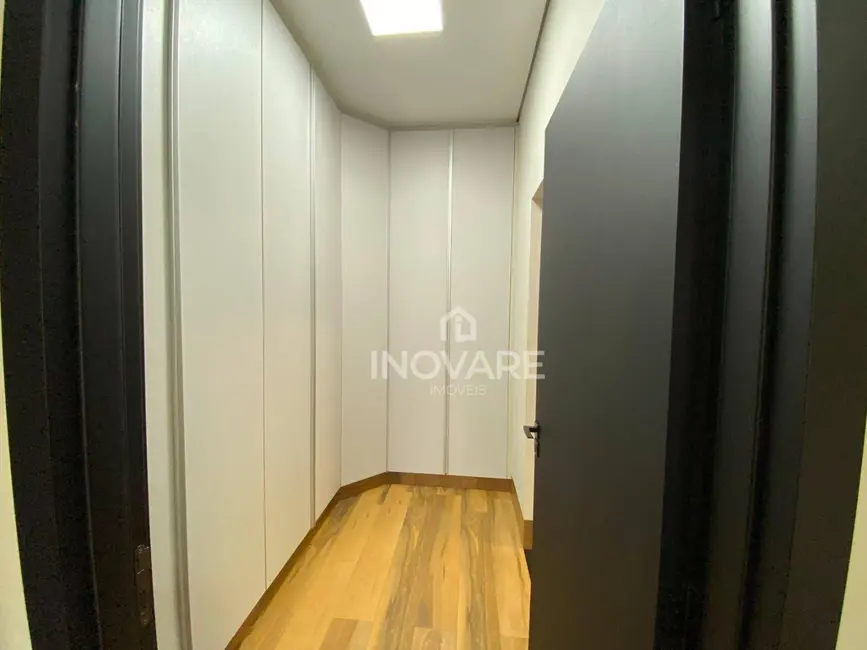 Casa com 3 quartos à venda, 420m2 em Alto da Boa Vista, Itumbiara - GO - imagem 9 Foto 9 de Casa com 3 quartos à venda, 420m2 em Alto da Boa Vista, Itumbiara - GO
