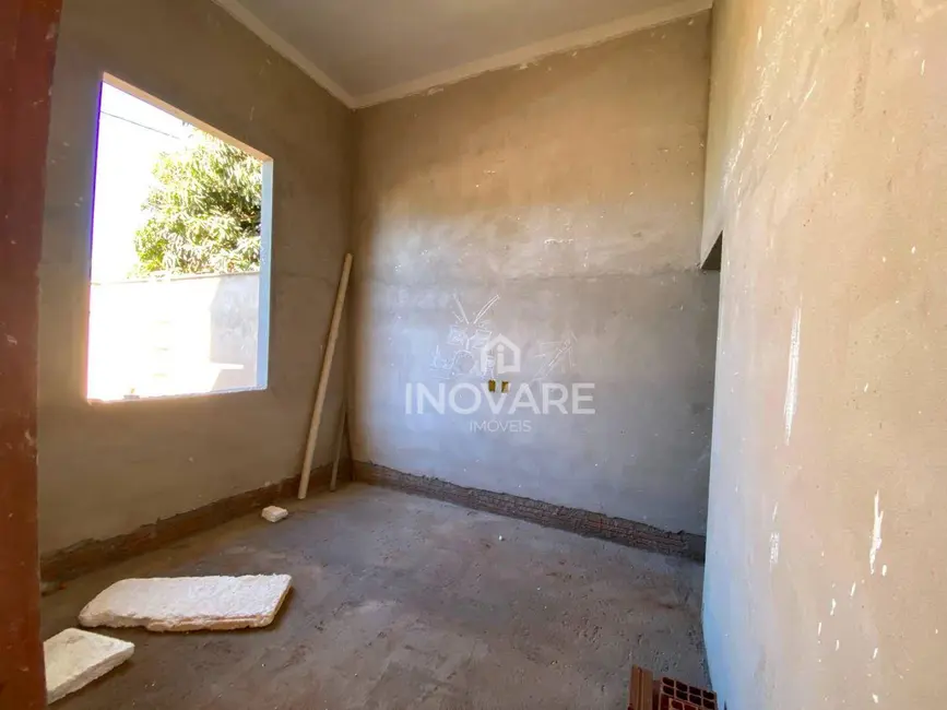 Casa com 3 quartos à venda, 180m2 em Itumbiara - GO - imagem 3 Foto 3 de Casa com 3 quartos à venda, 180m2 em Itumbiara - GO