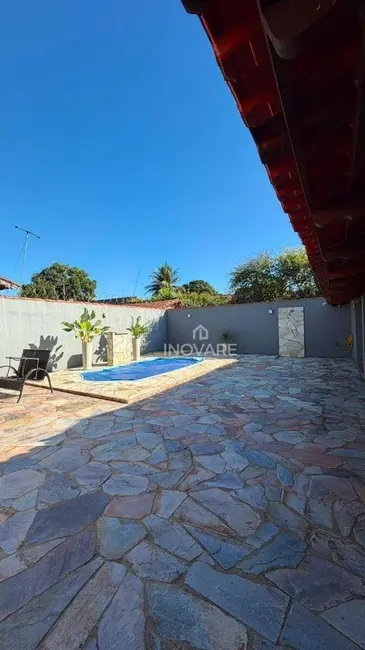 Casa com 3 quartos à venda, 360m2 em Itumbiara - GO - imagem 1 Foto 1 de Casa com 3 quartos à venda, 360m2 em Itumbiara - GO