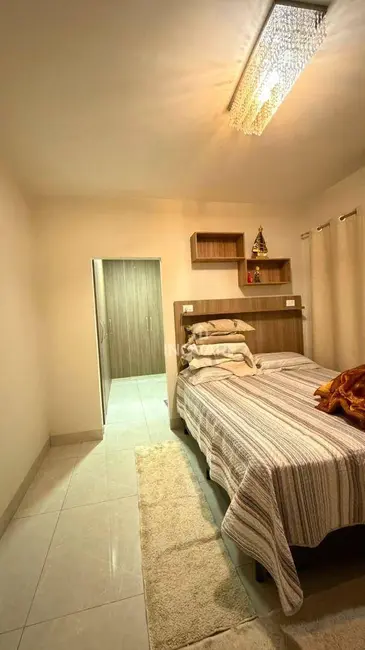 Casa com 3 quartos à venda, 360m2 em Itumbiara - GO - imagem 6 Foto 6 de Casa com 3 quartos à venda, 360m2 em Itumbiara - GO