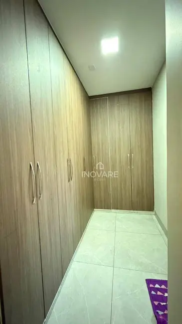 Casa com 3 quartos à venda, 360m2 em Itumbiara - GO - imagem 7 Foto 7 de Casa com 3 quartos à venda, 360m2 em Itumbiara - GO