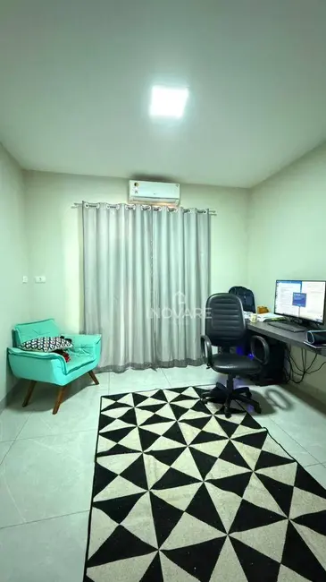 Casa com 3 quartos à venda, 360m2 em Itumbiara - GO - imagem 8 Foto 8 de Casa com 3 quartos à venda, 360m2 em Itumbiara - GO