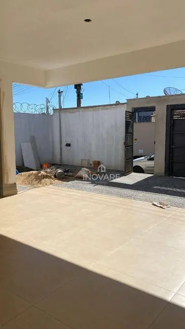Casa com 3 quartos à venda, 250m2 em Residencial Jardim Primavera, Itumbiara - GO - imagem 1 Foto 1 de Casa com 3 quartos à venda, 250m2 em Residencial Jardim Primavera, Itumbiara - GO