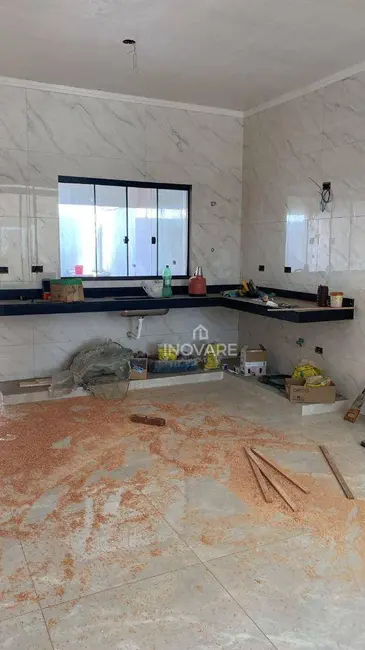 Casa com 3 quartos à venda, 250m2 em Residencial Jardim Primavera, Itumbiara - GO - imagem 9 Foto 9 de Casa com 3 quartos à venda, 250m2 em Residencial Jardim Primavera, Itumbiara - GO