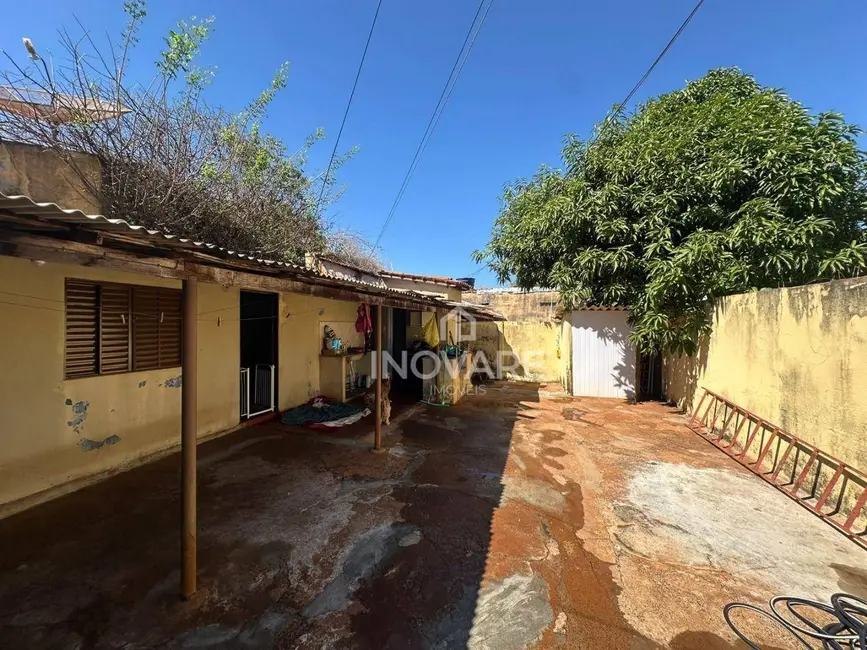 Foto 1 de Casa com 2 quartos à venda, 260m2 em Setor Anhanguera, Itumbiara - GO