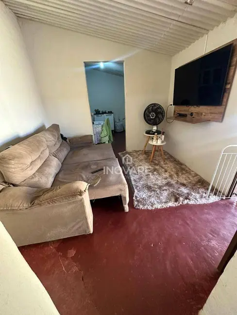 Foto 2 de Casa com 2 quartos à venda, 260m2 em Setor Anhanguera, Itumbiara - GO