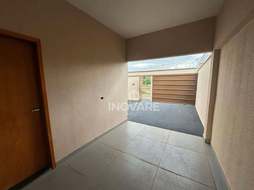Foto 3 de Casa com 2 quartos à venda, 180m2 em Setor Buritys, Itumbiara - GO