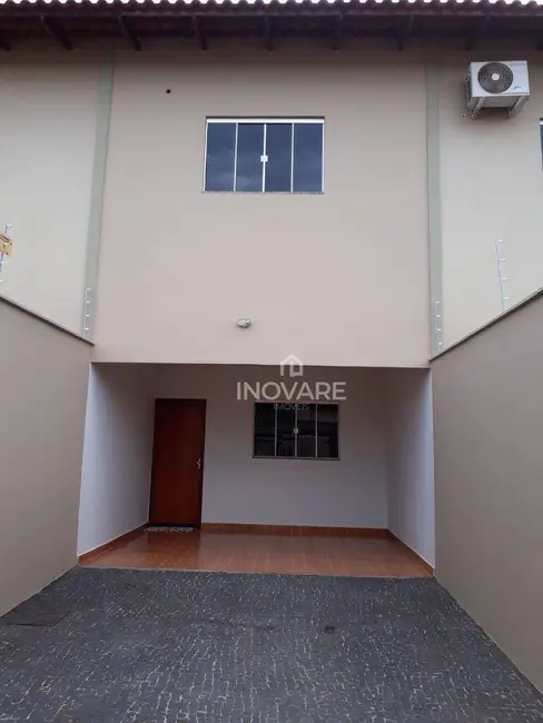 Foto 2 de Casa com 3 quartos para alugar em Jardim Morumbi, Itumbiara - GO
