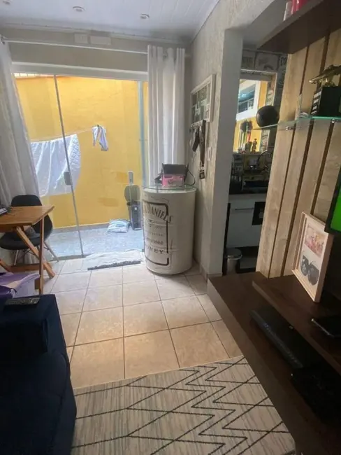 Casa com 1 quarto à venda, 70m2 em Vila Tolstoi, São Paulo - SP - imagem 4 Foto 4 de Casa com 1 quarto à venda, 70m2 em Vila Tolstoi, São Paulo - SP