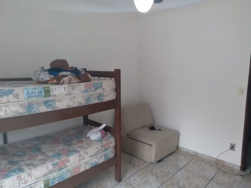 Foto 2 de Apartamento com 2 quartos à venda, 70m2 em Centro, Mongagua - SP