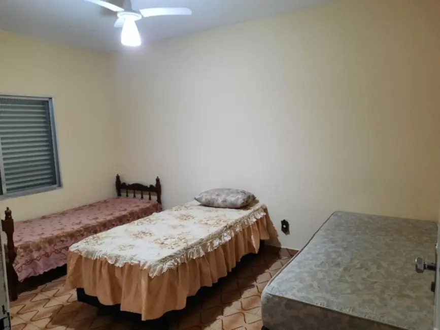 Foto 3 de Casa de Condomínio com 3 quartos à venda, 450m2 em Solemar, Praia Grande - SP