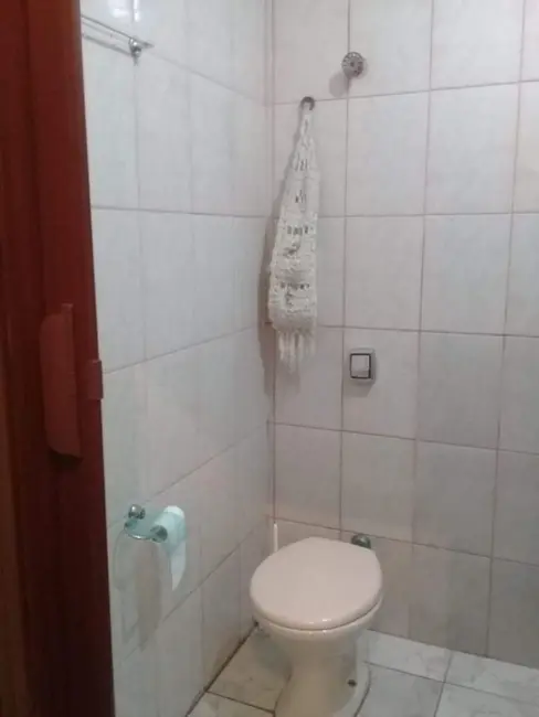 Sobrado com 3 quartos à venda, 240m2 em Vila Bela Vista, Santo Andre - SP - imagem 5 Foto 5 de Sobrado com 3 quartos à venda, 240m2 em Vila Bela Vista, Santo Andre - SP