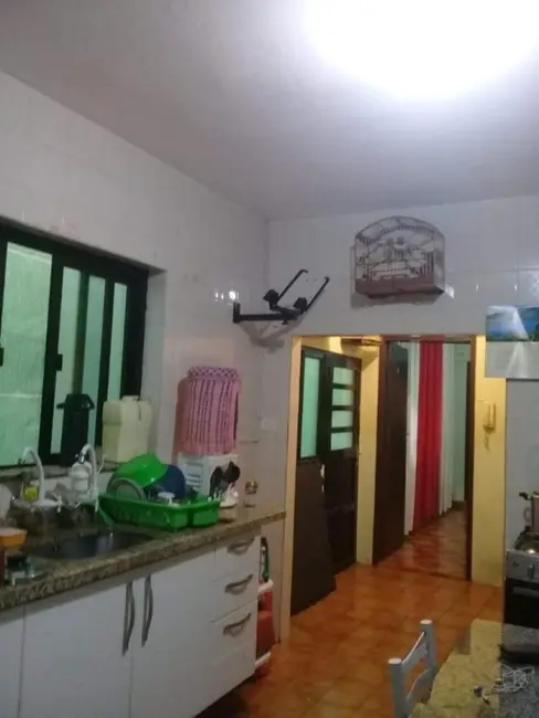 Foto 1 de Sobrado com 3 quartos à venda, 240m2 em Vila Bela Vista, Santo Andre - SP